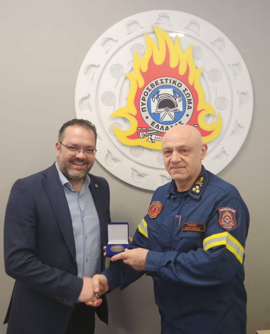 xronis anastasios apas iparxigos pirosvestikis