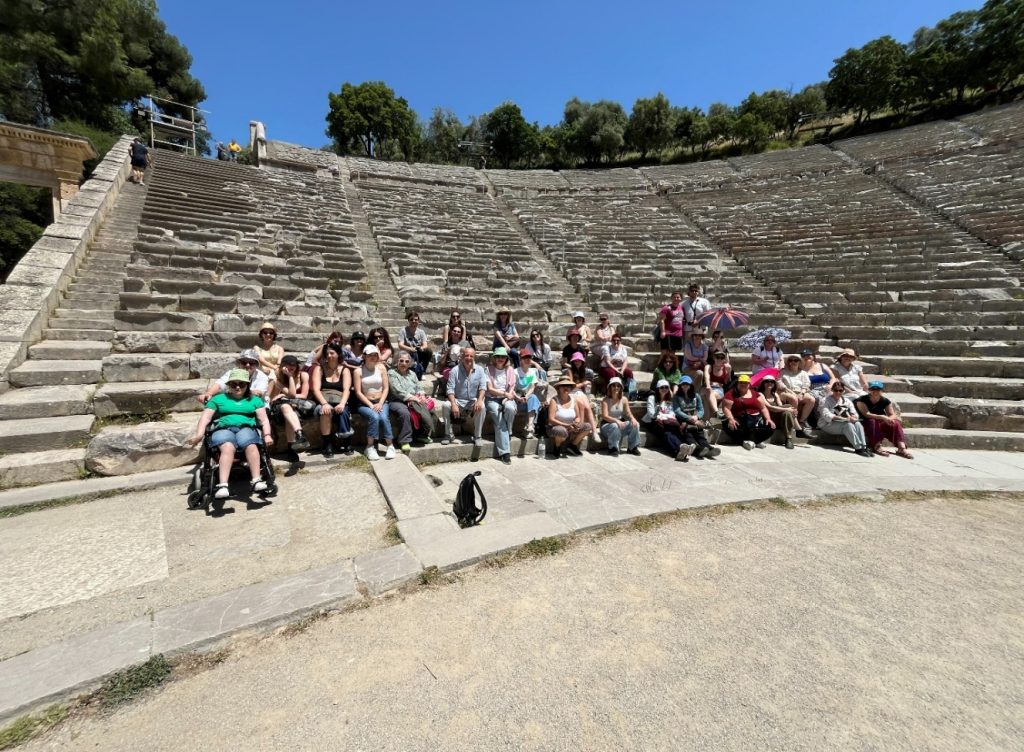 scoli kalon texnon theatro